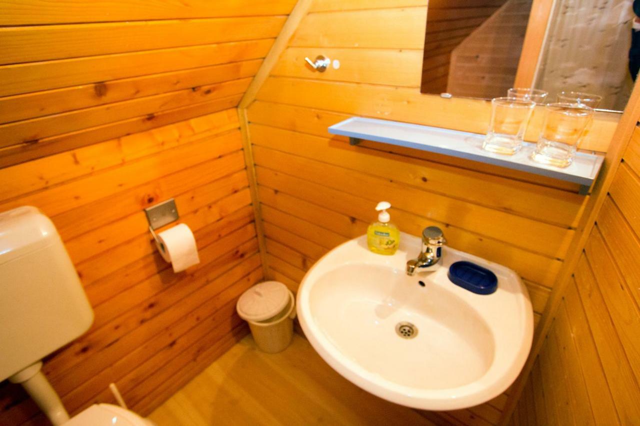Turisticna Kmetija Perk Villa Solcava Room photo