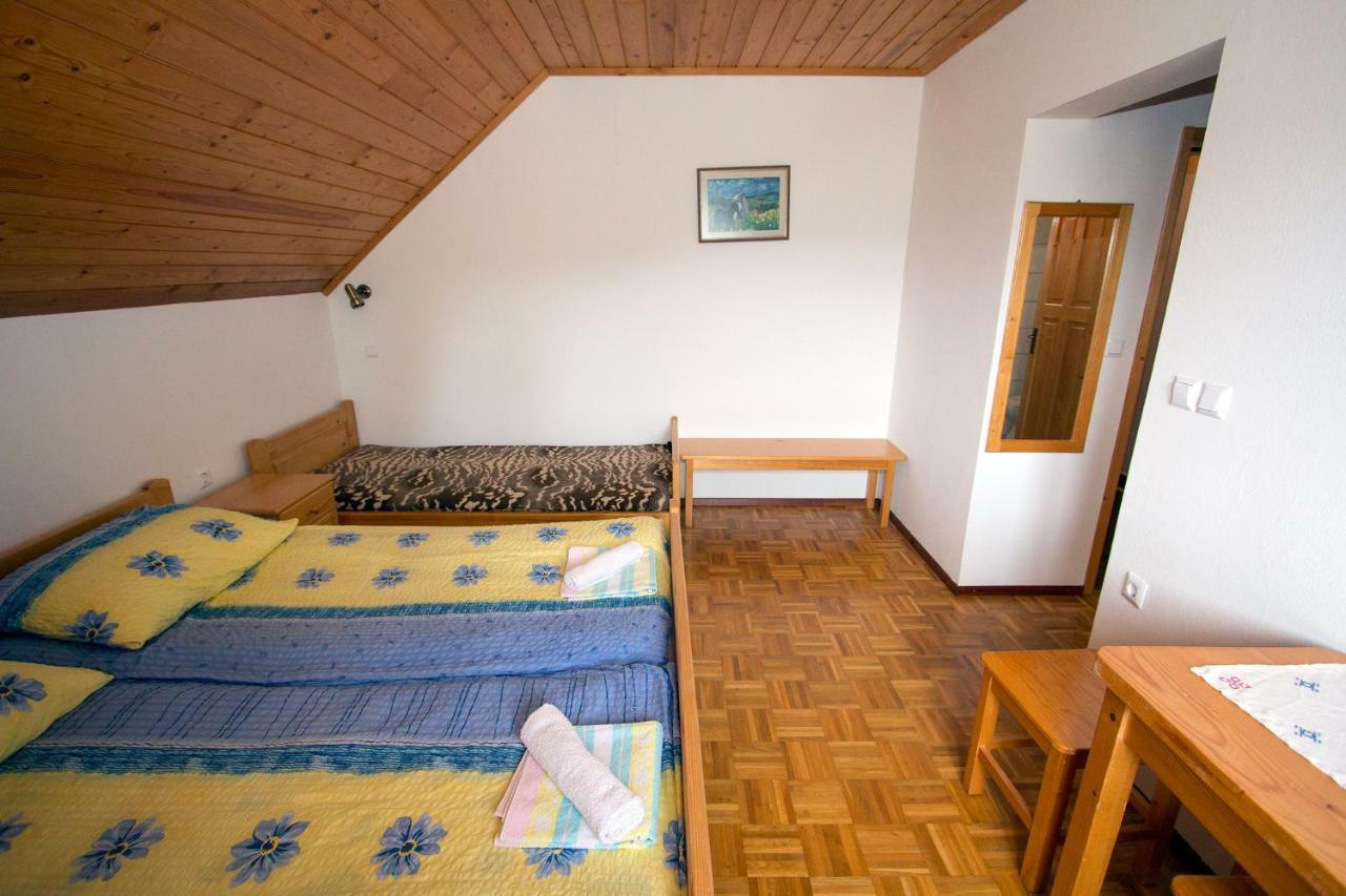 Turisticna Kmetija Perk Villa Solcava Exterior photo